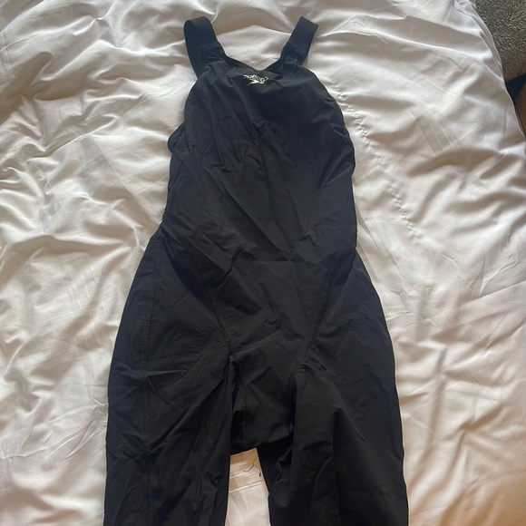 speedo kneeskin - Picture 1 of 3